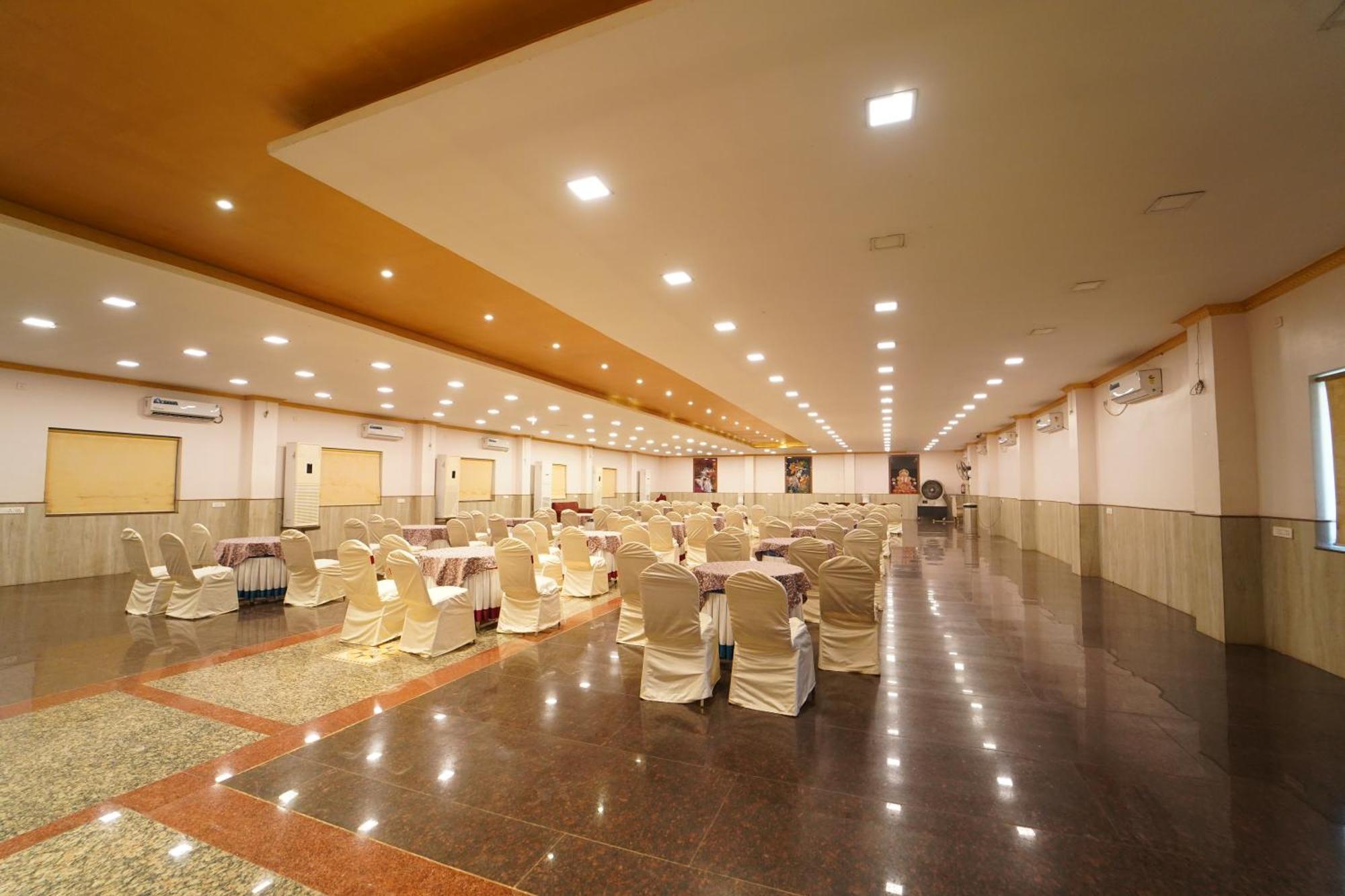 Hotel Ananta Sayana Бхубанешвар Екстер'єр фото